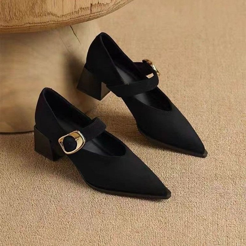 Sapatos de salto alto estilo M - Vintage Fashion Online avaliação e preço
