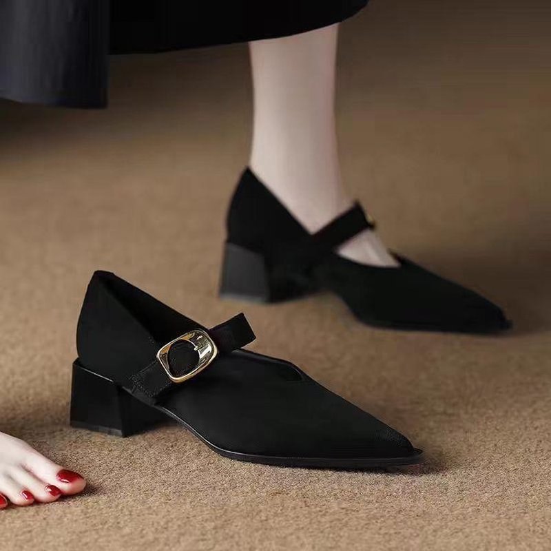 Sapatos de salto alto estilo M - Vintage Fashion Online avaliação e preço