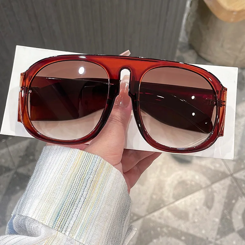 Óculos de sol de marca de luxo - Vintage Fashion Enthusiasts avaliação e preço